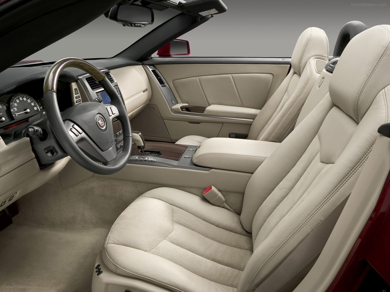 Cadillac XLR V
